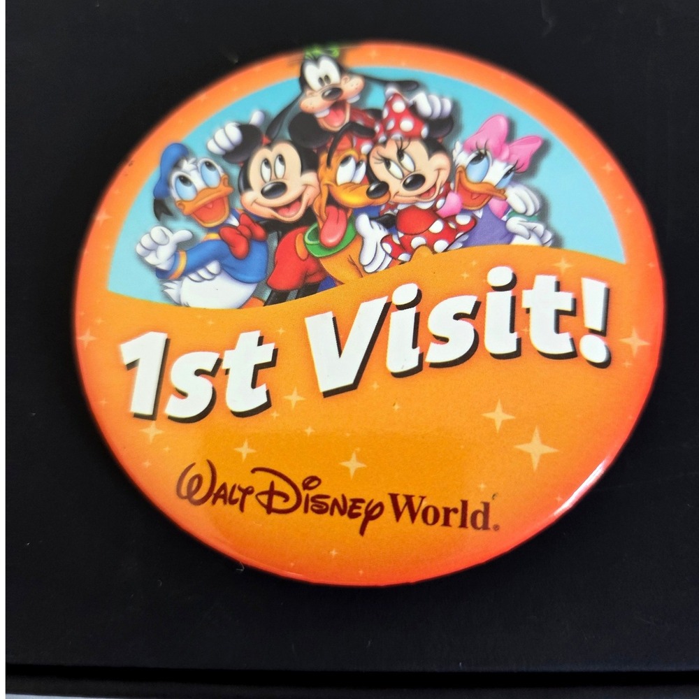 Walt Disney World 1st Visit Button Mickey Minnie Goofy Donald Pluto Pin 3 Inch